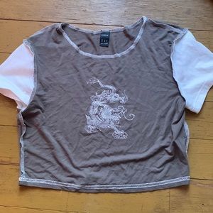 dragon design tee